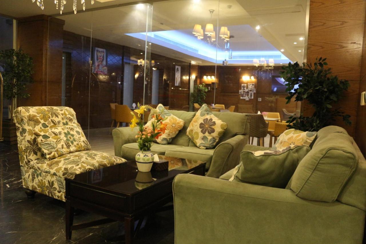 Valencia Hotel Suites Khobar Bagian luar foto