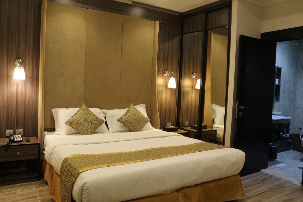 Valencia Hotel Suites Khobar Bagian luar foto