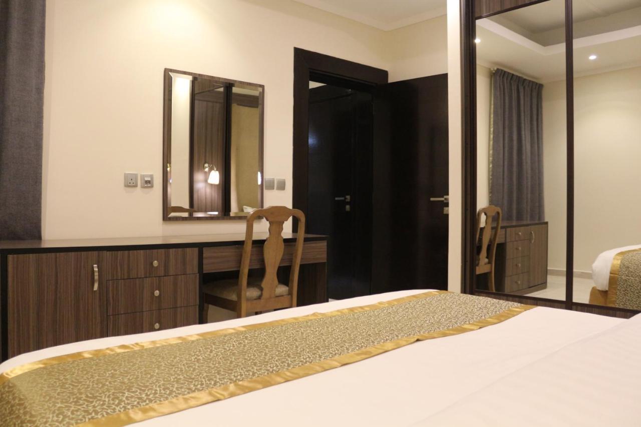 Valencia Hotel Suites Khobar Bagian luar foto