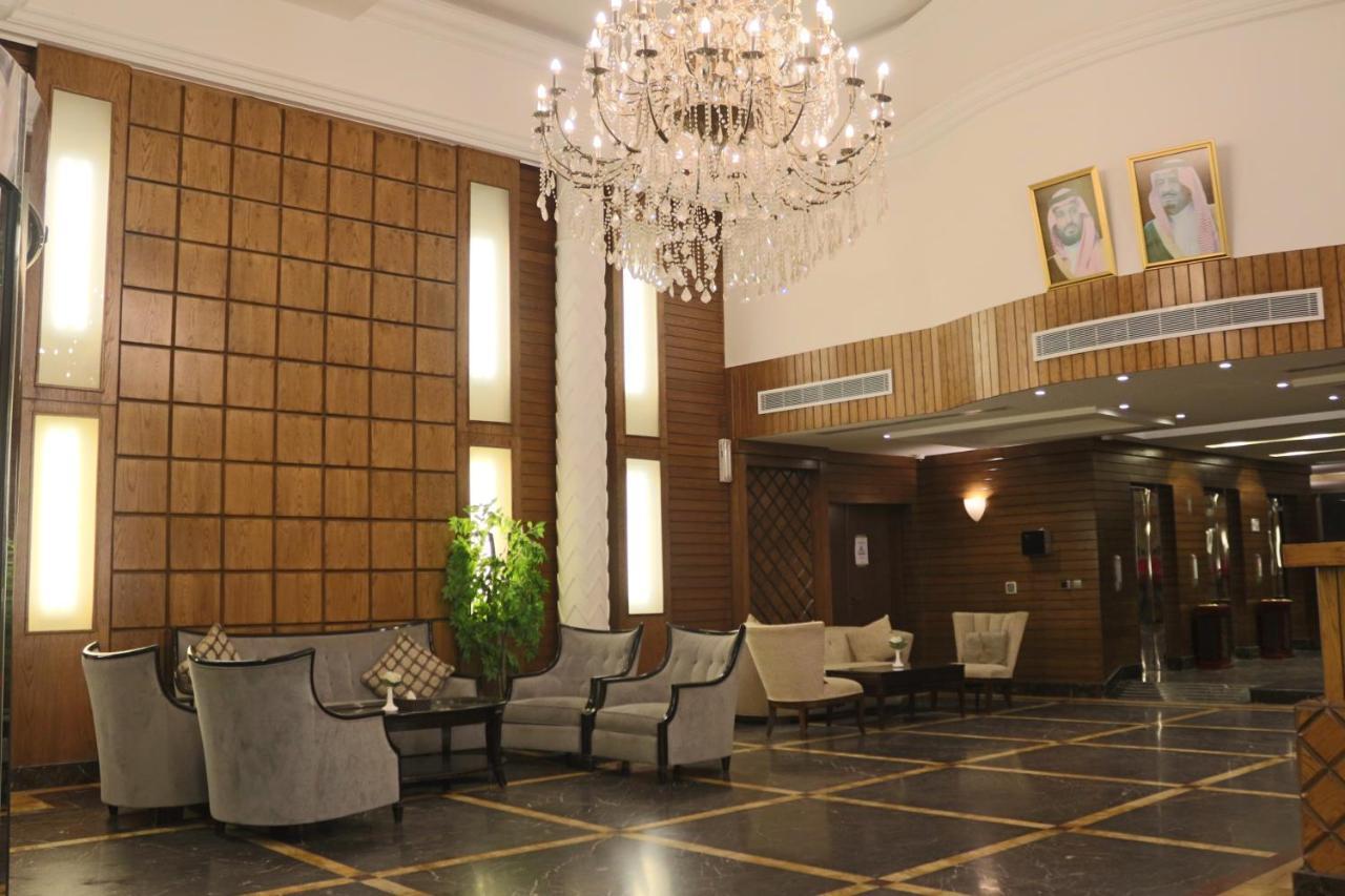 Valencia Hotel Suites Khobar Bagian luar foto