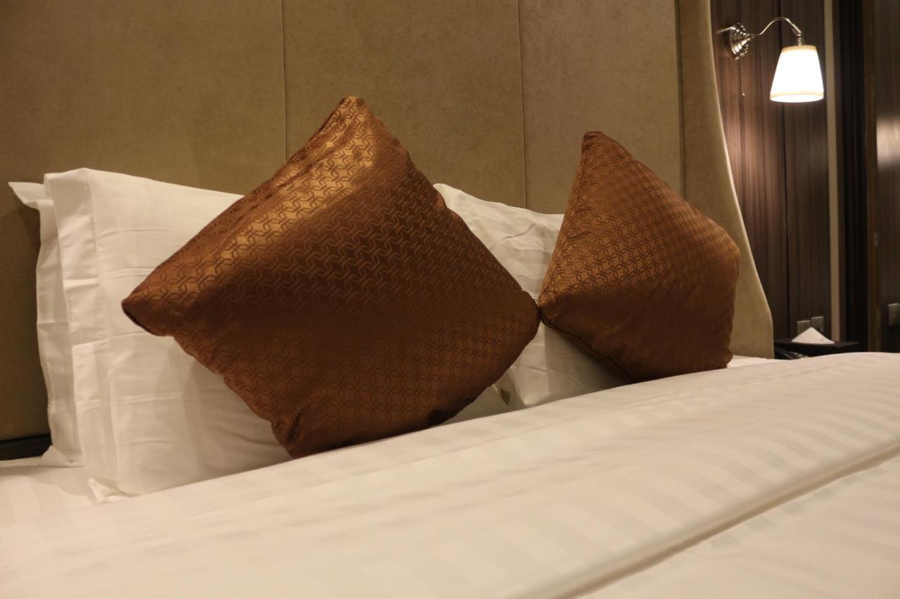 Valencia Hotel Suites Khobar Bagian luar foto