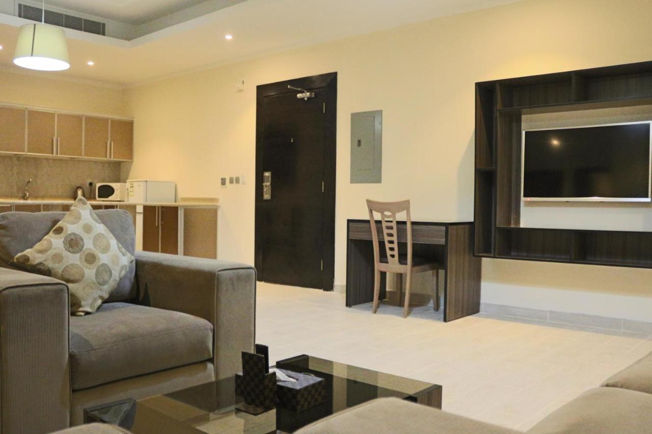 Valencia Hotel Suites Khobar Bagian luar foto