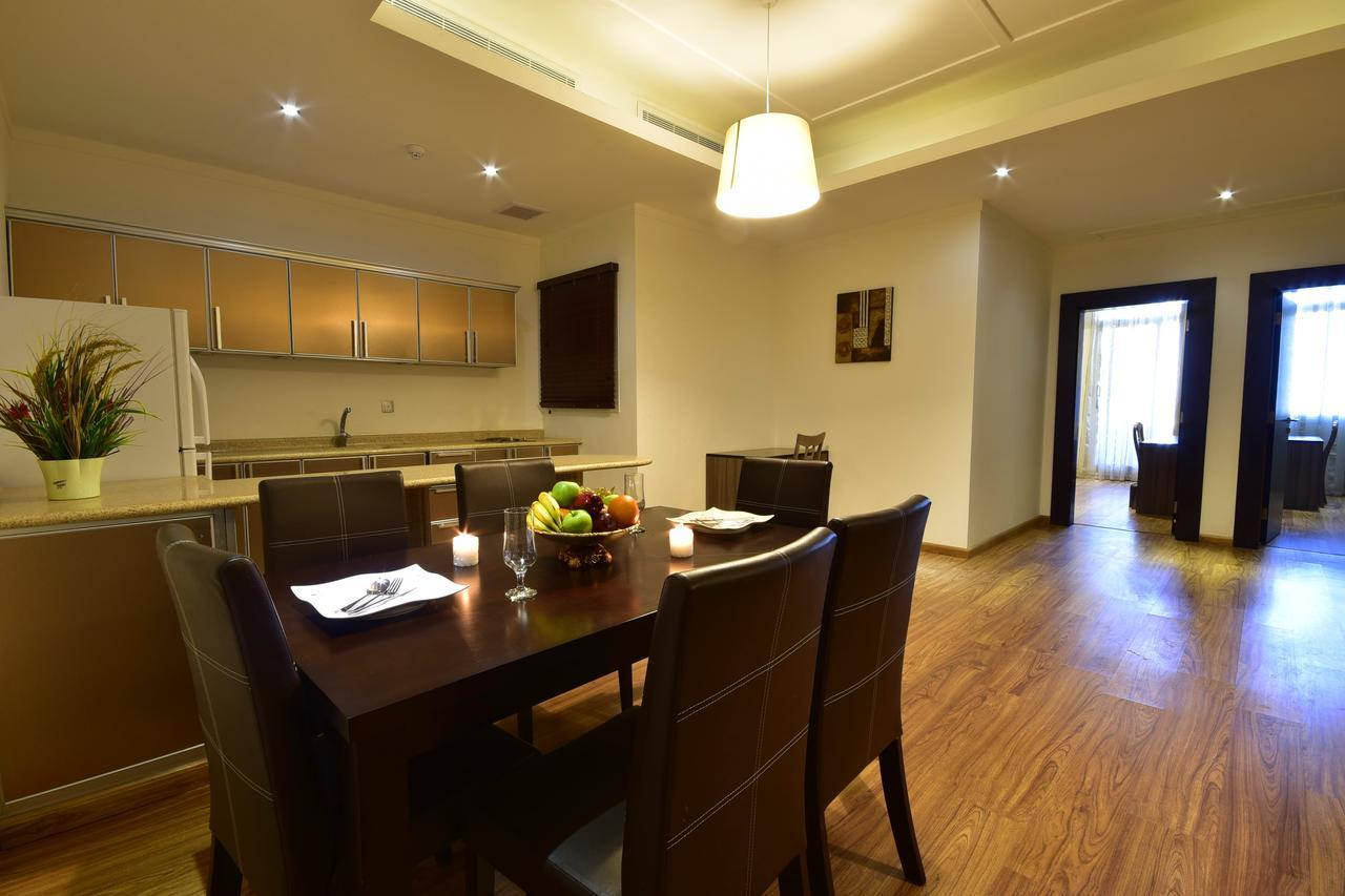 Valencia Hotel Suites Khobar Bagian luar foto