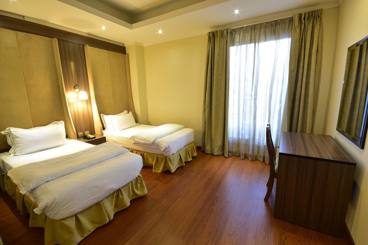 Valencia Hotel Suites Khobar Bagian luar foto